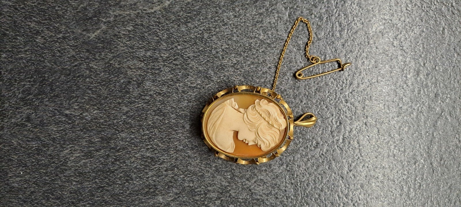 Antieke Gouden Camee Broche/Hanger met Vrouwenprofiel, Sieraden, Tassen en Uiterlijk, Antieke sieraden, Ophalen of Verzenden, Goud