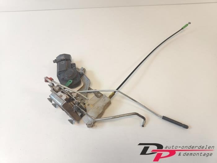 Deurslot Mechaniek 4Deurs links-voor van een Peugeot 107, Auto-onderdelen, Carrosserie en Plaatwerk, Gebruikt, -, -, Ophalen of Verzenden