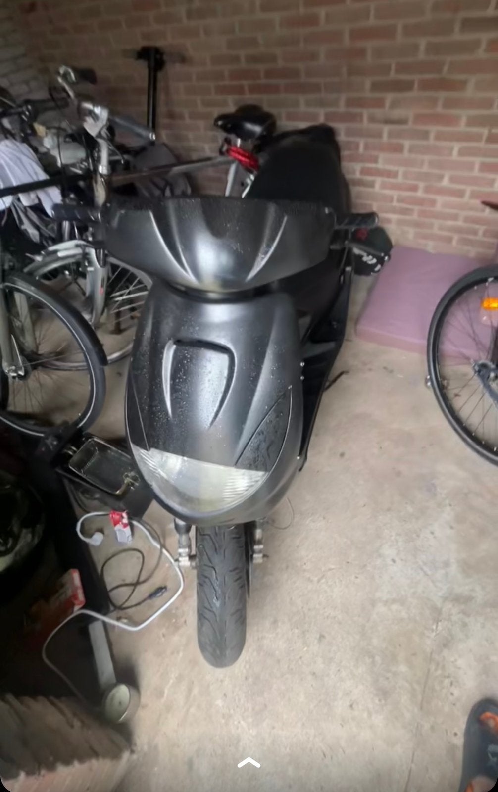 Peugot viva city 2005 2takt, Fietsen en Brommers, Snorfietsen en Snorscooters, Ophalen, Zo goed als nieuw, Tweetakt, Peugeot