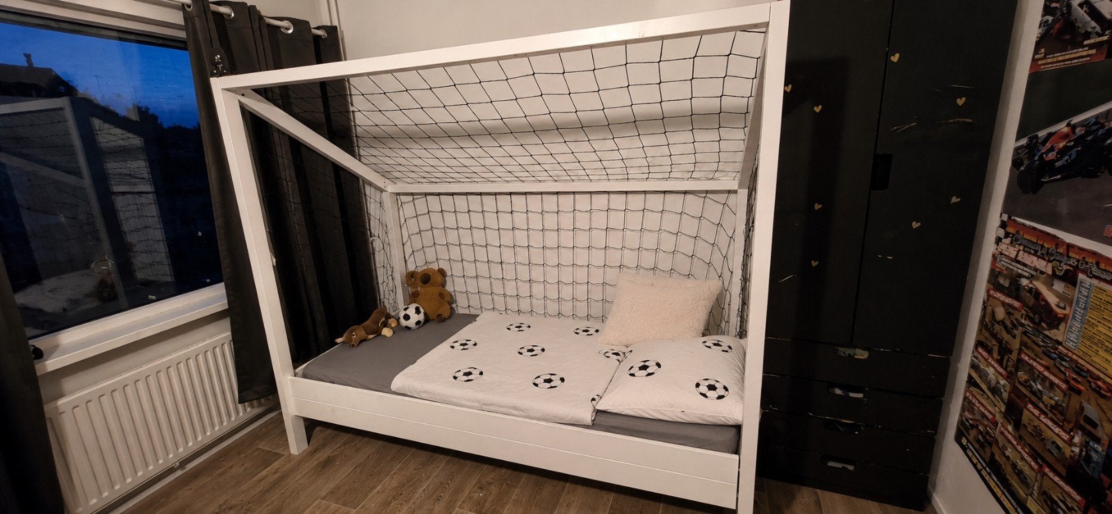 Voetbal goal bed - Uniek kinderbed, Ophalen, 90 cm, Eenpersoons, Wit