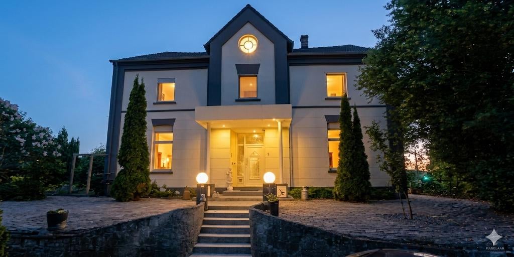 Landgoed in Kleve:400 m² Woonplezier een Gigantisch Perceel, Huizen en Kamers, Buitenland, Woonhuis, Kleve, 400 m², Duitsland