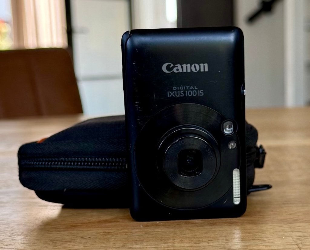 Canon Digital IXUS 100 IS – Getest – Compleet – 4GB + Lader, Geheugenkaart, Gebruikt, Canon, 12 megapixels