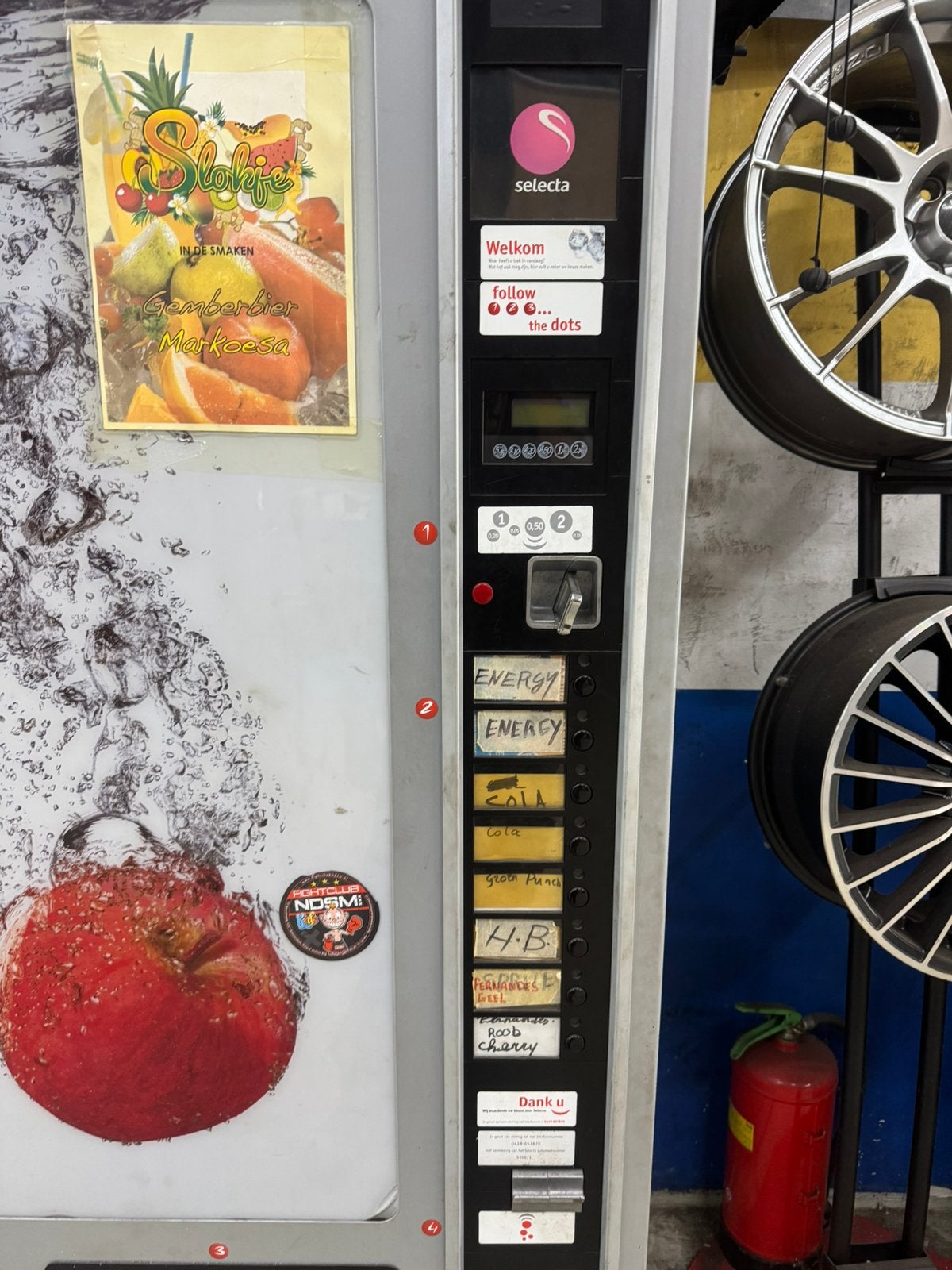 Blikjes dranken automaat, Ophalen, Gebruikt