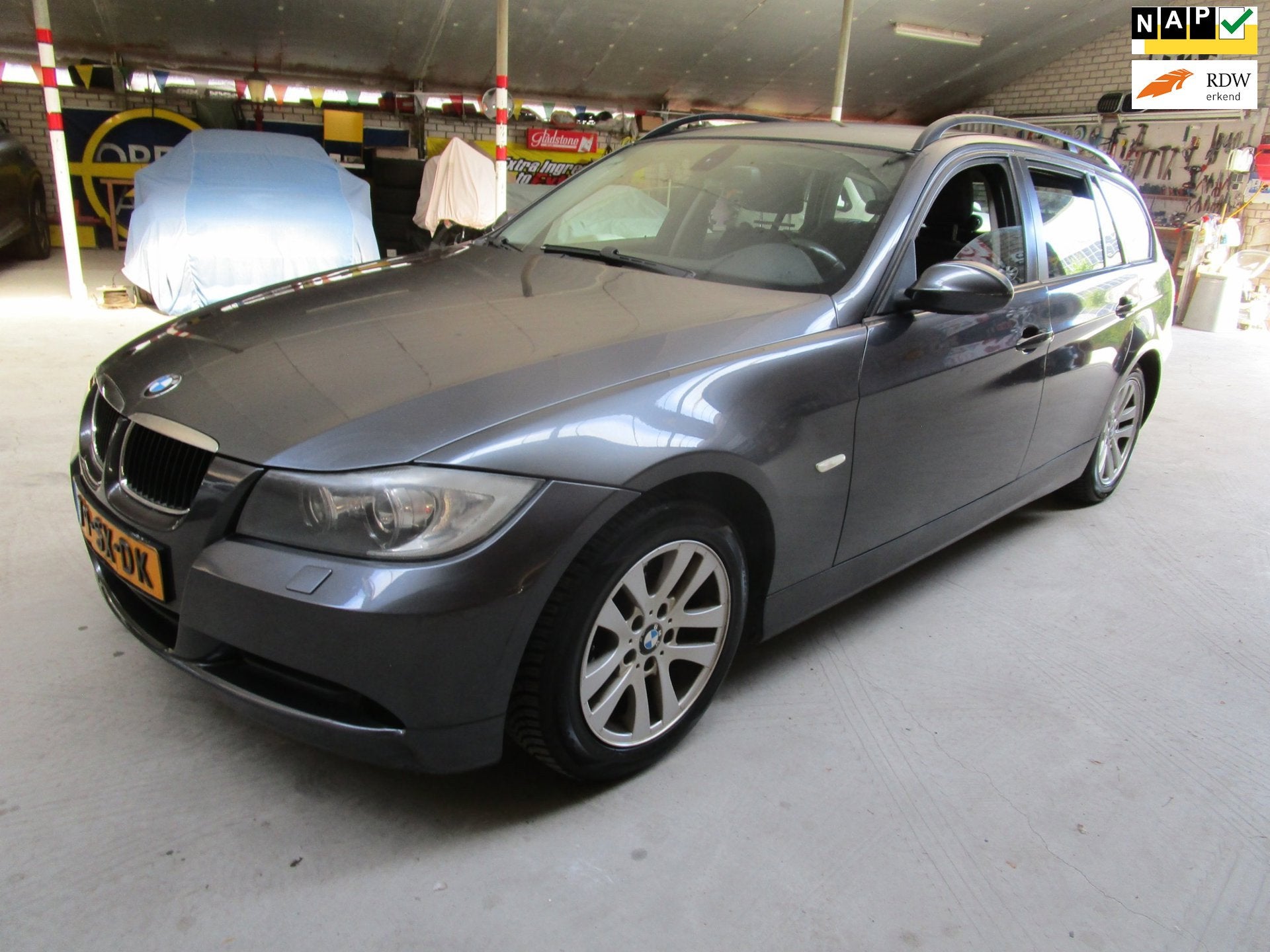 BMW 3-serie Touring 320d High Executive 163 pk 6 bak netjes, Auto's, Dealer onderhouden, Achterwielaandrijving, 4 cilinders, 163 pk