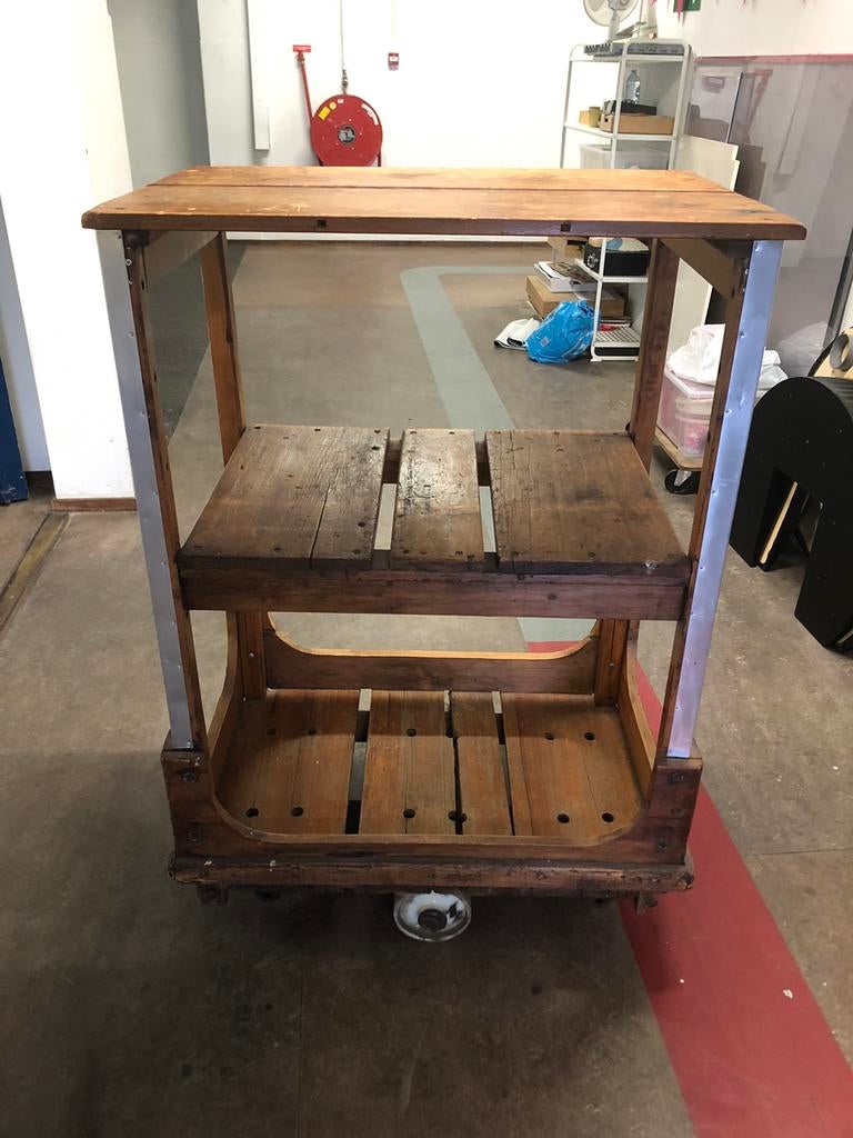 Kast decoratief/ kar oldtimer, Ophalen, Gebruikt