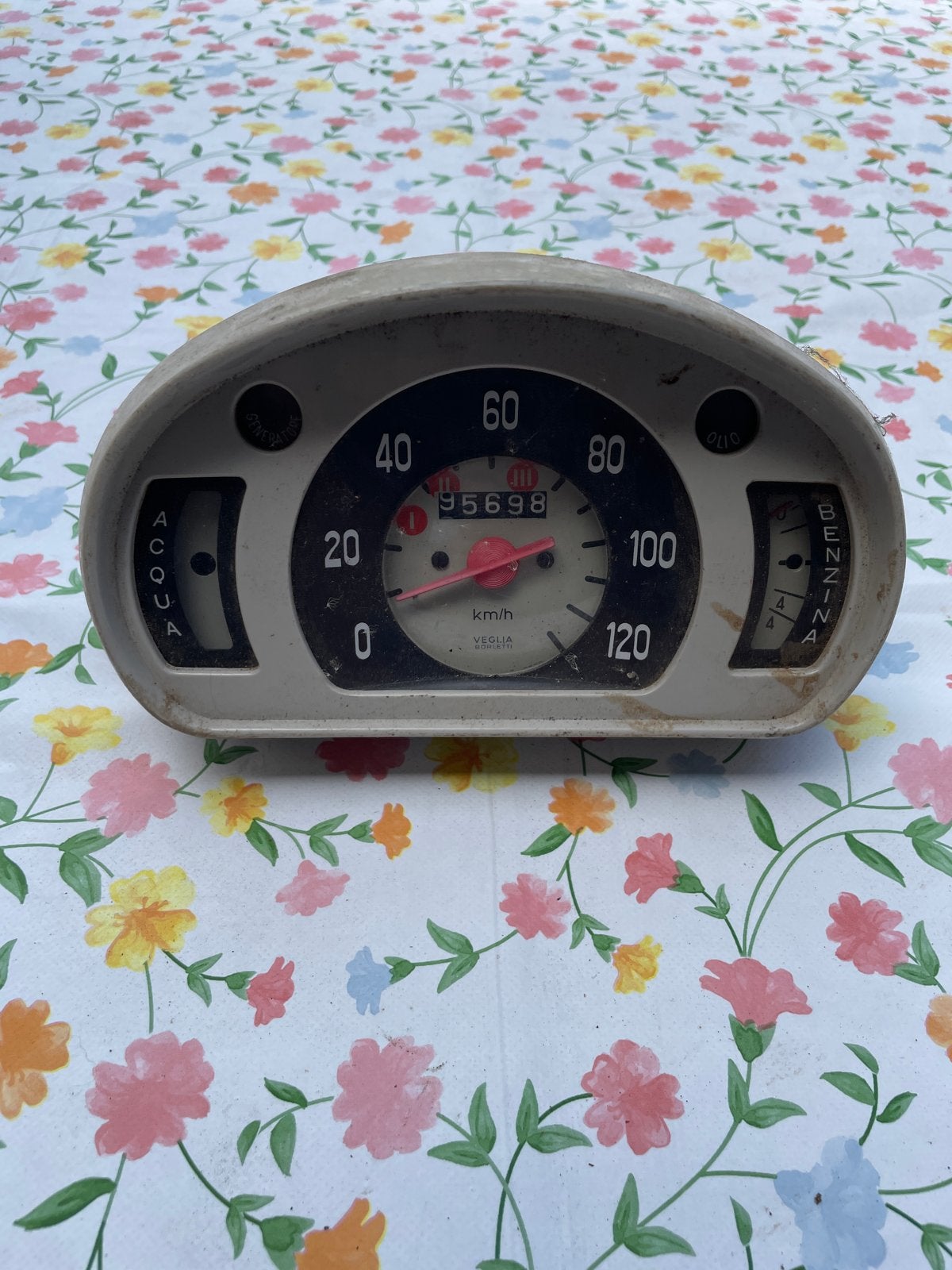 Fiat 600 snelheidsmeter/kilometerteller, Ophalen of Verzenden, Gebruikt, Overige automerken