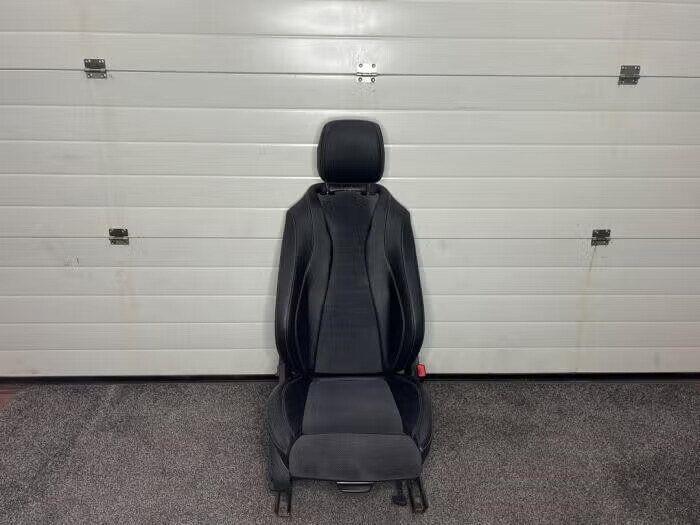 Stoel rechts van een Mercedes E-Klasse, Auto-onderdelen, Interieur en Bekleding, Gebruikt, Ophalen of Verzenden