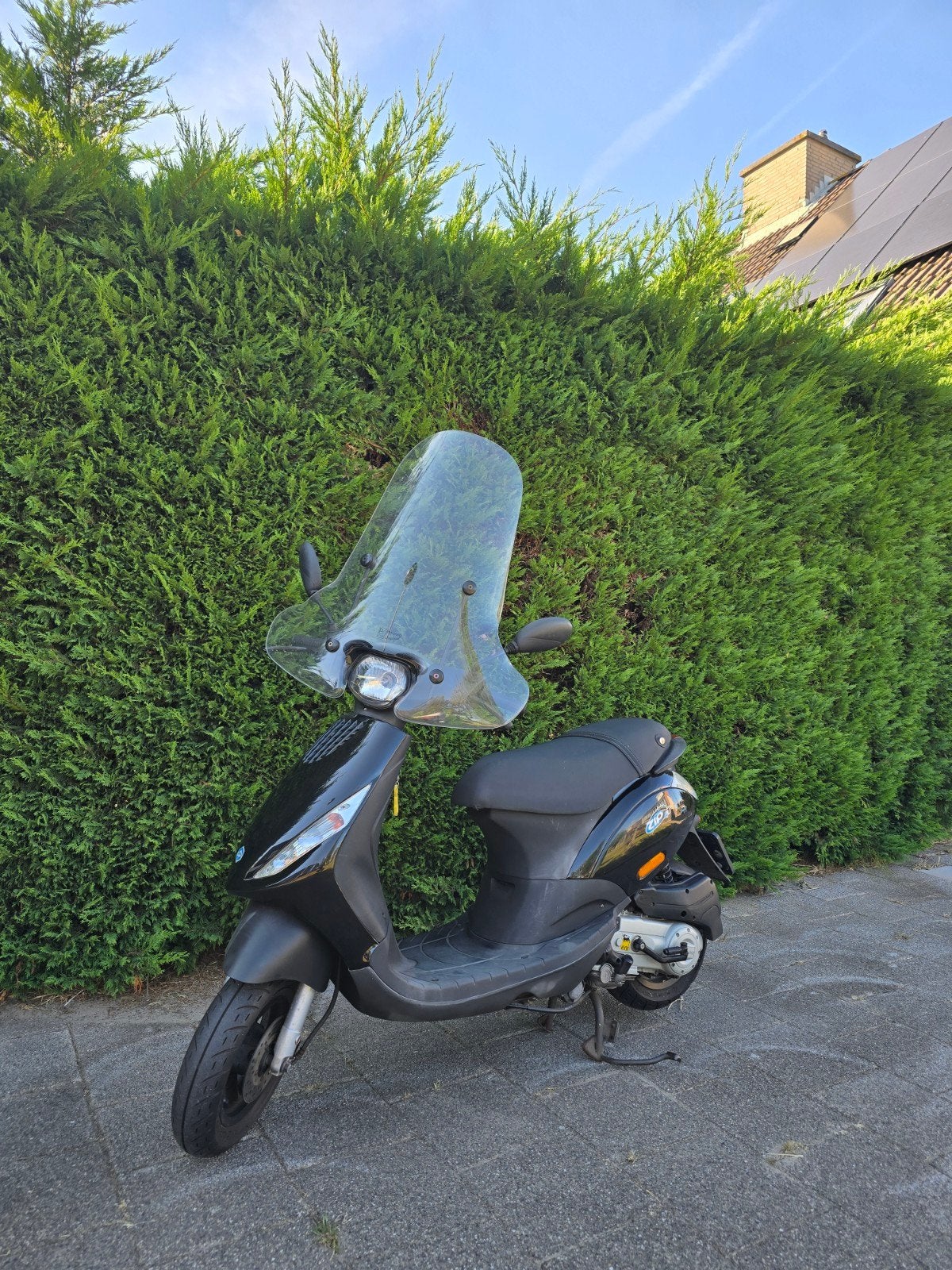 Piaggio Zip C25 4T | 2015 | 25.639 km | met windscherm, Fietsen en Brommers, Scooters | Piaggio, Ophalen, Gebruikt, Maximaal 45 km/u