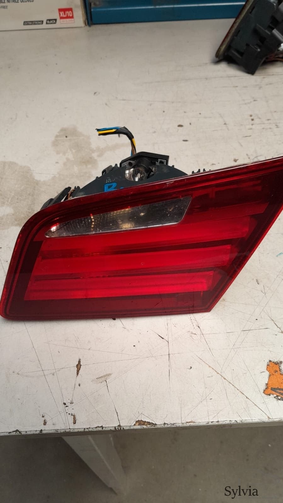 Achterlicht rechts binnen op klep BMW 5 Serie F10 6321720322, Gebruikt, -, -, Ophalen of Verzenden