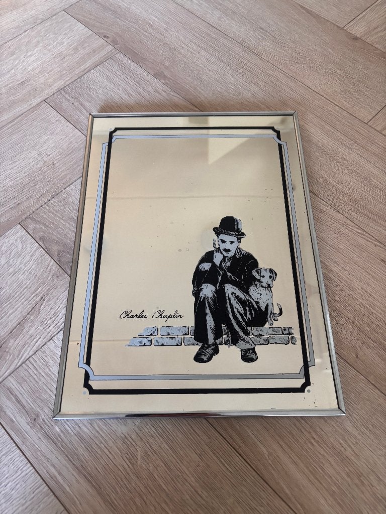 Vintage spiegel met een afbeelding van Charlie Chaplin., Ophalen of Verzenden, Rechthoekig, Minder dan 50 cm, Minder dan 100 cm