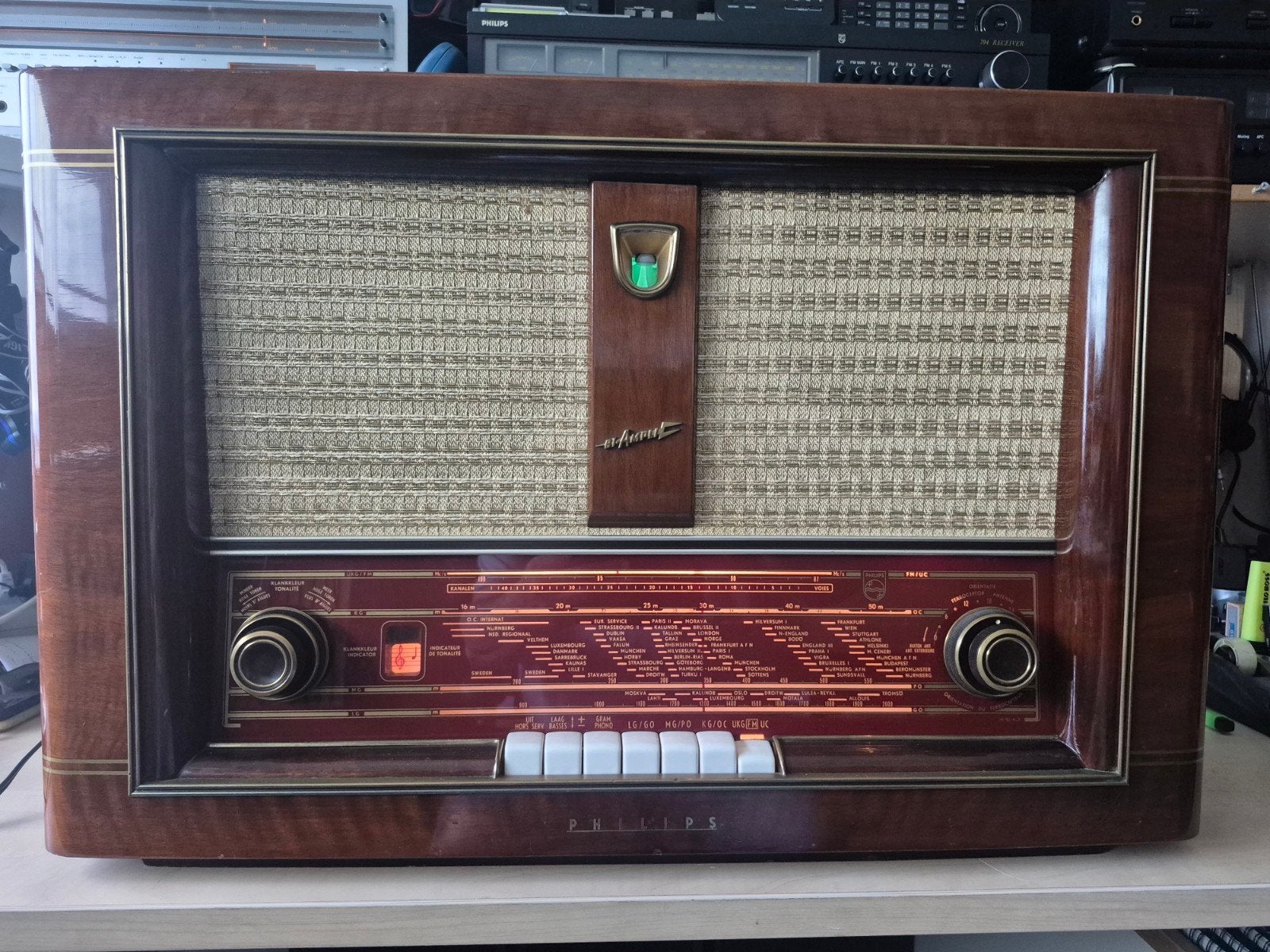 Philips Buizenradio, Ophalen