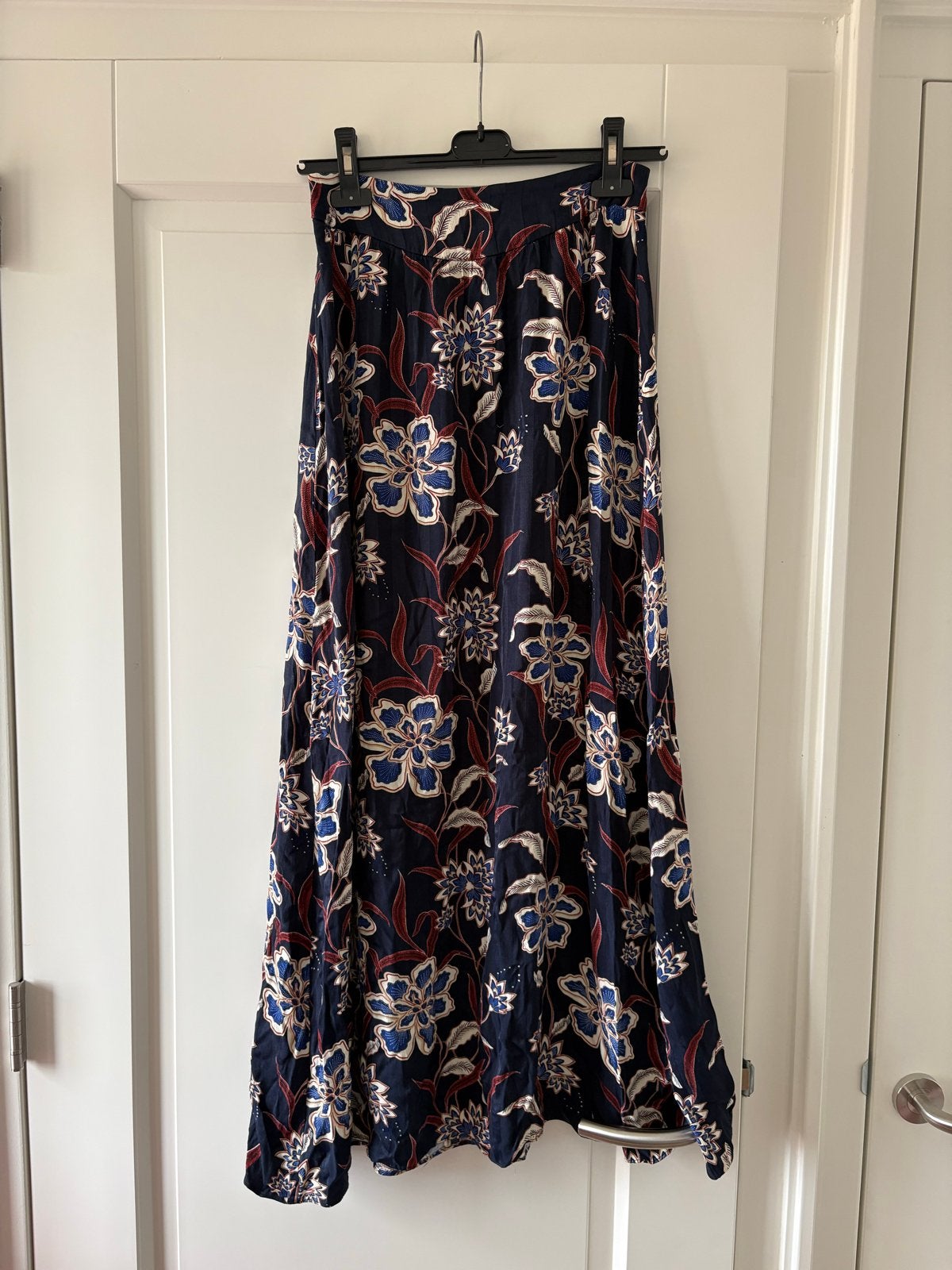 Sissy-Boy maxi rok met bloemenprint maat xs, Maat 38/40 (M), Zo goed als nieuw, Onder de knie, Verzenden