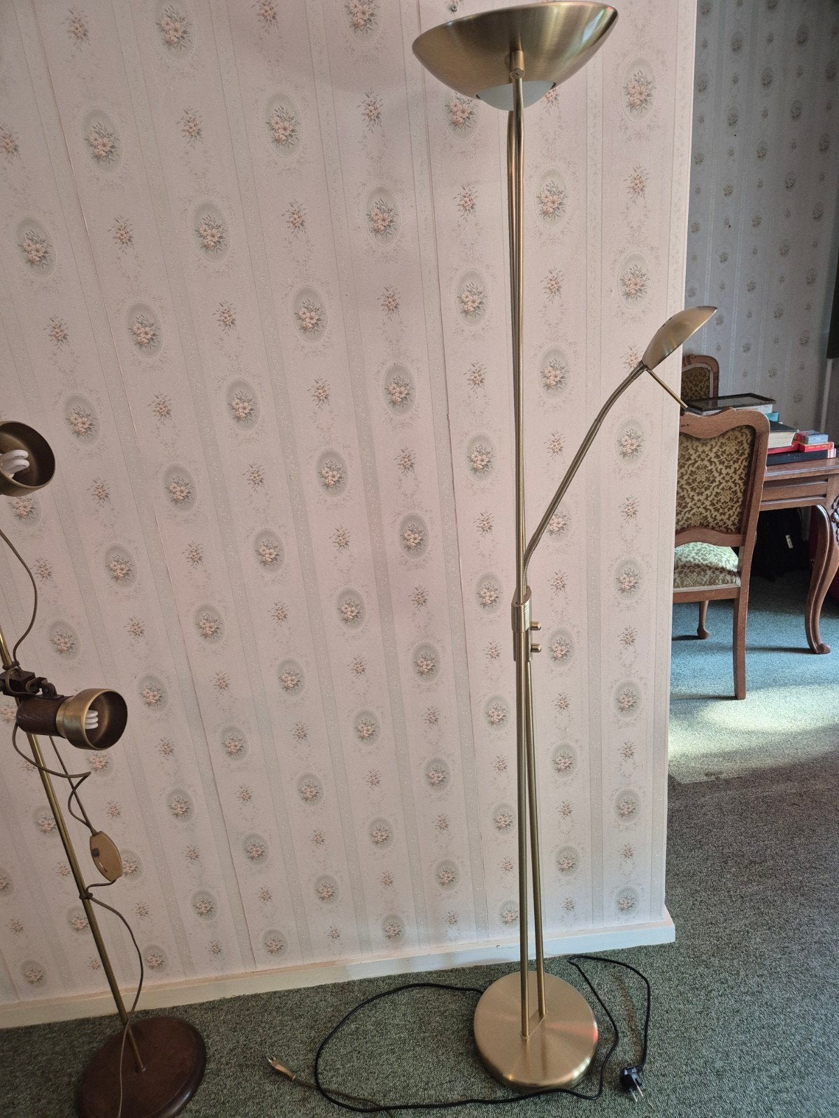 Moderne bronzen vloerlamp met leeslamp, Ophalen, Gebruikt, E27 (groot), Metaal