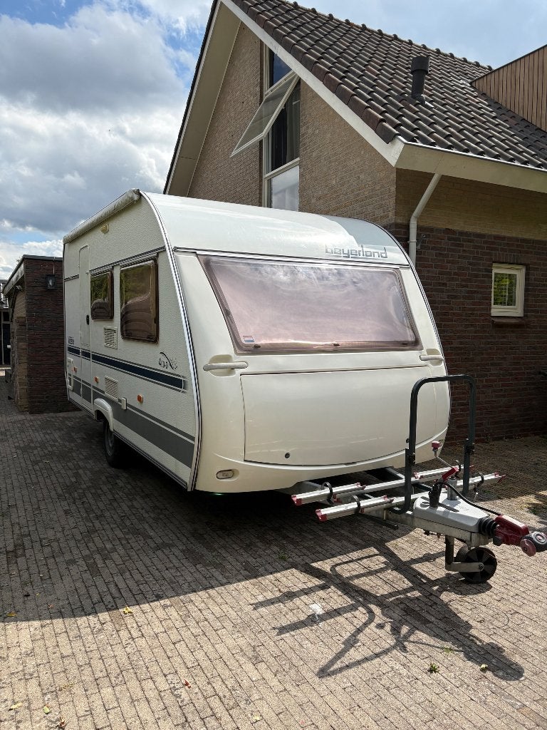 Caravan Beyerland Vitesse 400-D, Dwarsbed, Treinzit, 750 - 1000 kg, Particulier