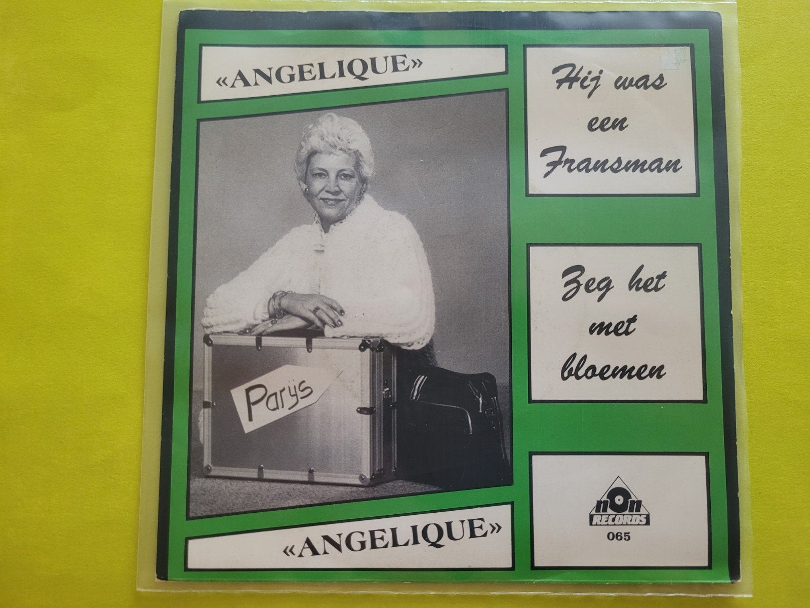 Angelique - Hij was een Fransman - Zeg het met bloemen, Ophalen, Zo goed als nieuw, Overige formaten, Levenslied of Smartlap