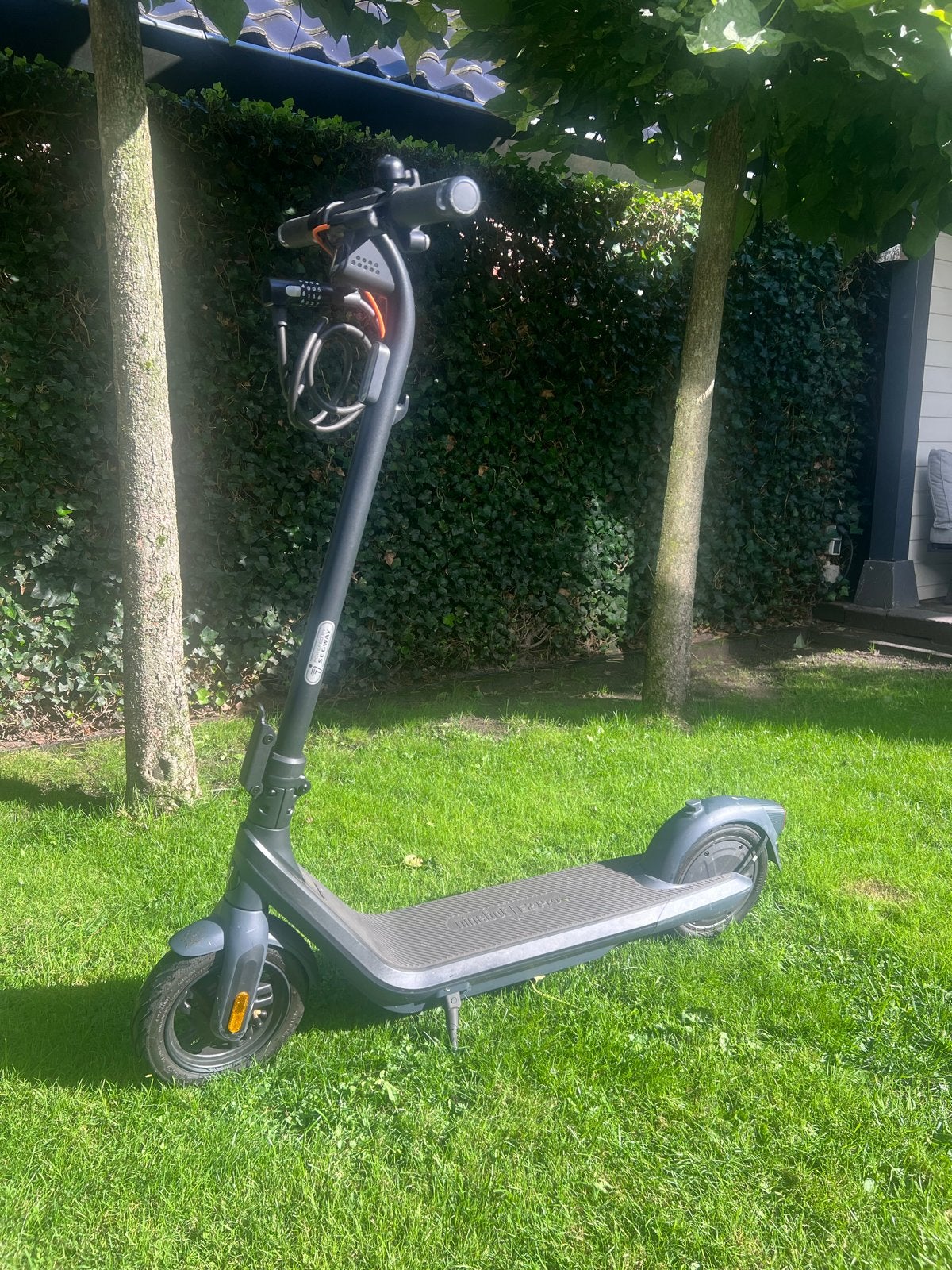 Ninebot E2 Pro elektrische step - Zo goed als nieuw, Ophalen, Zo goed als nieuw, Elektrische step (E-scooter)