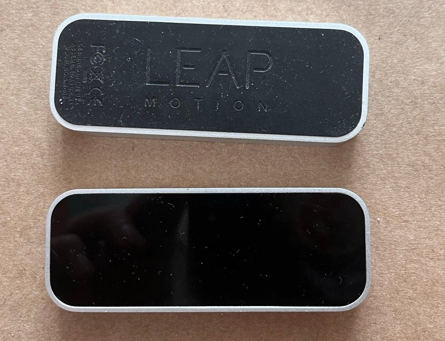 2x Leap Motion Controller voor hand- en vingerdetectie, Computers en Software, Overige Computers en Software, Zo goed als nieuw