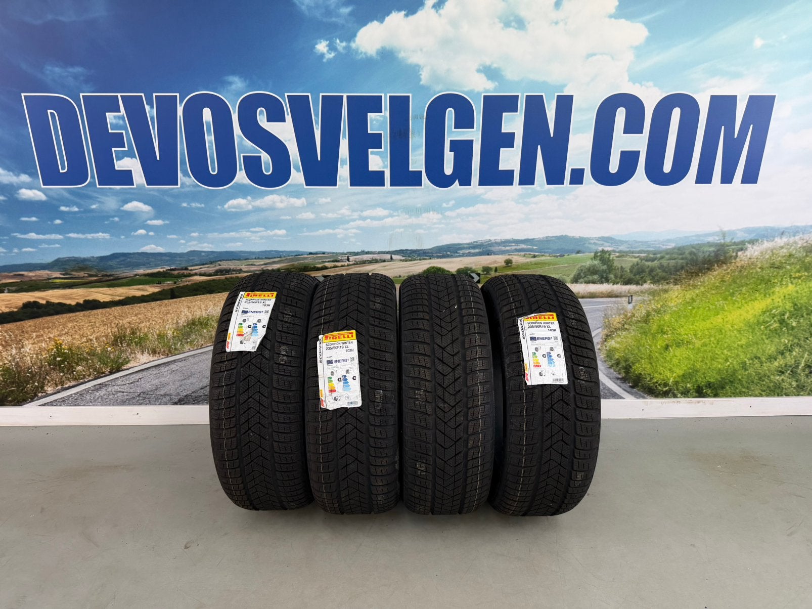 Set Winterbanden Pirelli Scorpion winter 2355019 NIEUW, 19 inch, Weena 505, rotterdam, Nieuw, 235 mm