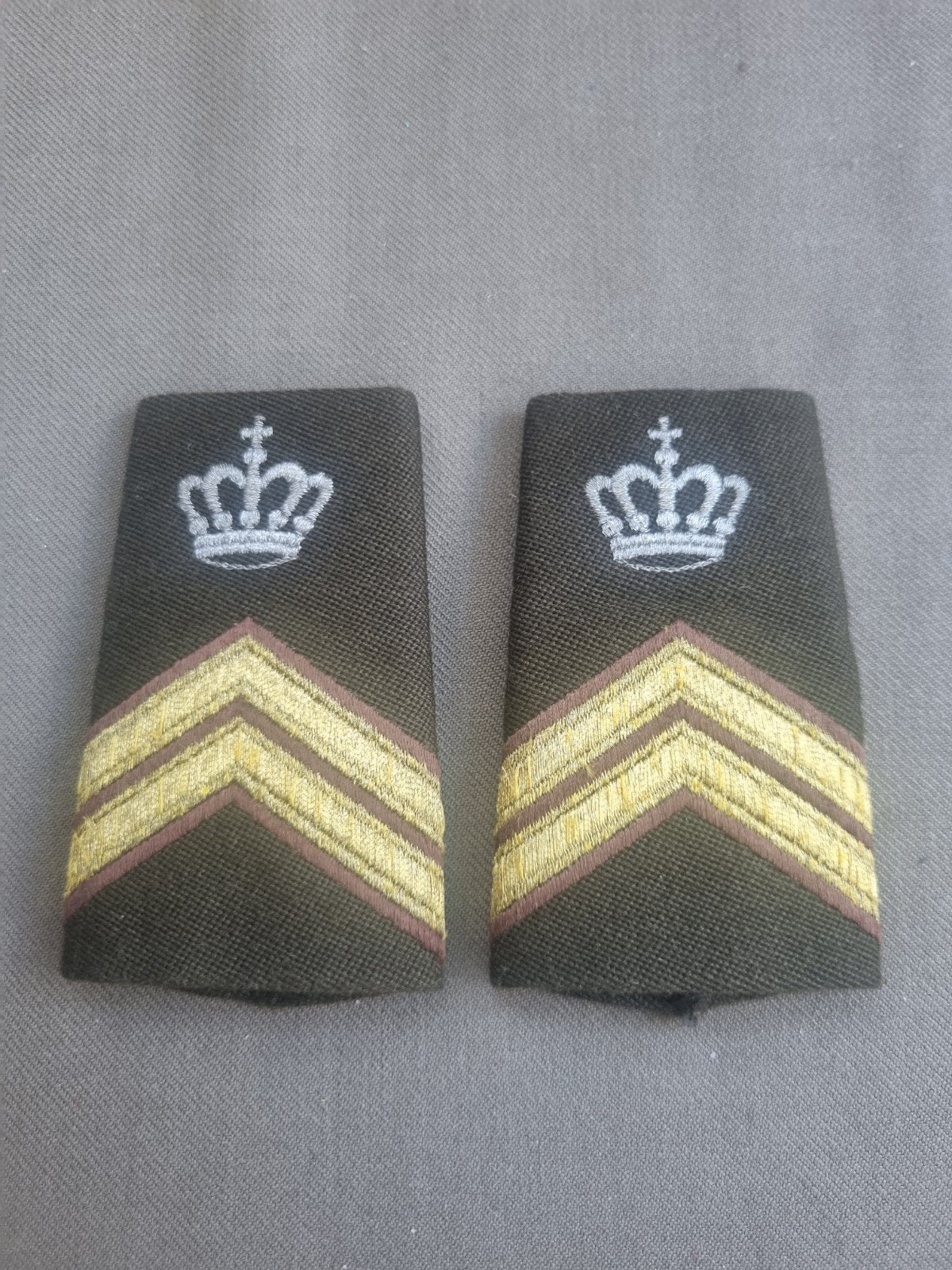 Rangen DT 63 jas sergeant majoor instructie, Ophalen of Verzenden, Landmacht, Nederland, Embleem of Badge