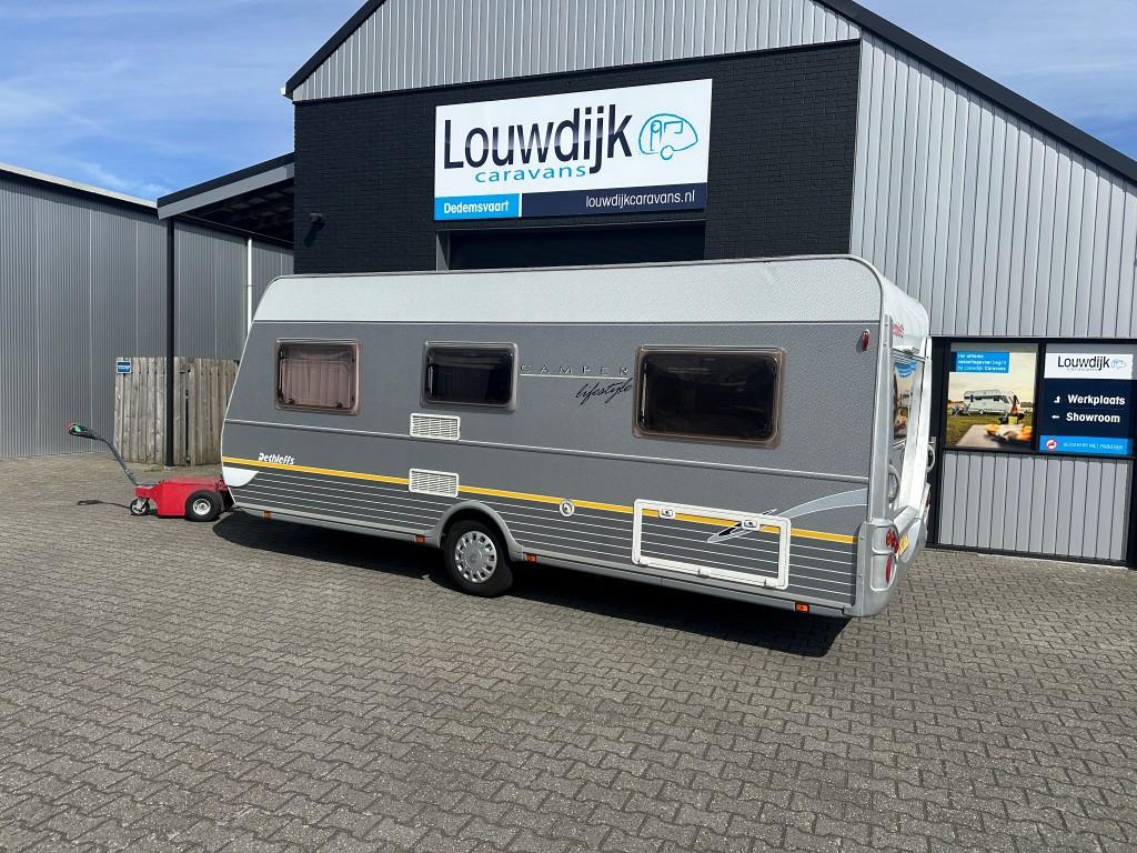 DETHLEFFS Camper 510 DB ’06 (Fransbed, Rondzit), Caravans en Kamperen, Rondzit, Vast bed, 7 tot 8 meter, Bedrijf