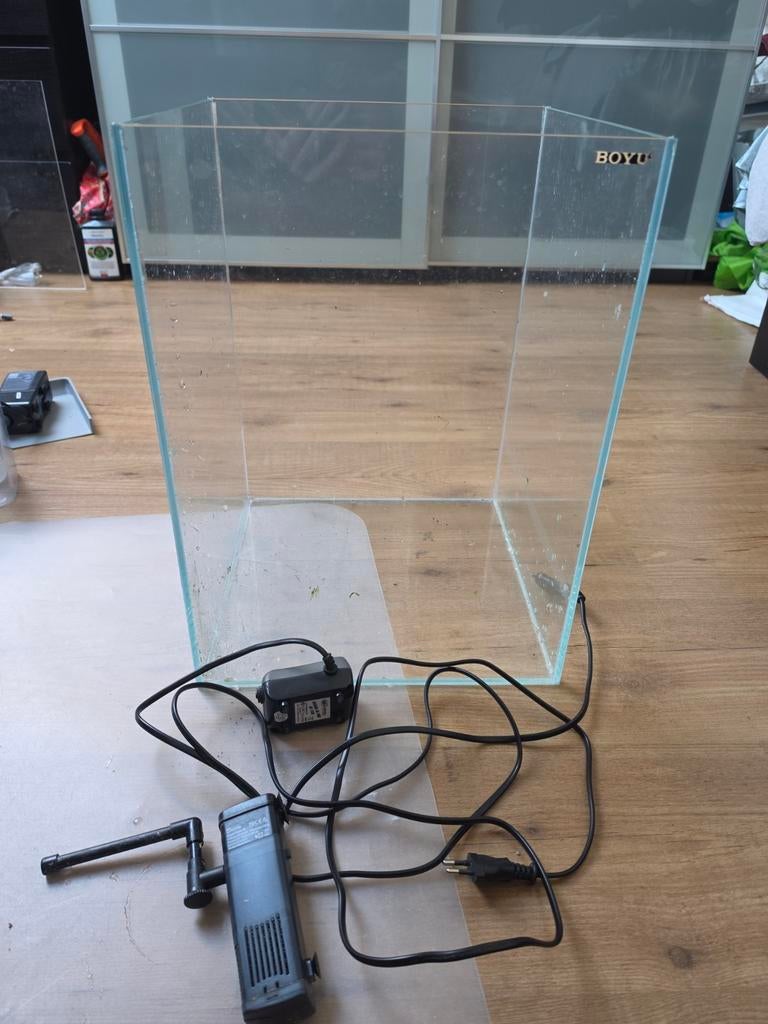 Aquarium met filter, Ophalen, Inclusief toebehoren, Gebruikt, Leeg aquarium