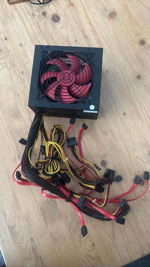 HKC V-Power power suply, Computers en Software, Ophalen, Zo goed als nieuw
