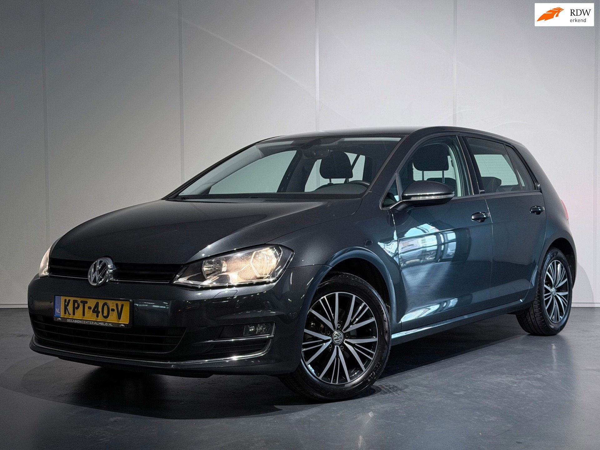 Volkswagen Golf 1.4 TSI DSG Connected Series Allstar /Clima/, Dealer onderhouden, Gebruikt, Euro 6, 4 cilinders