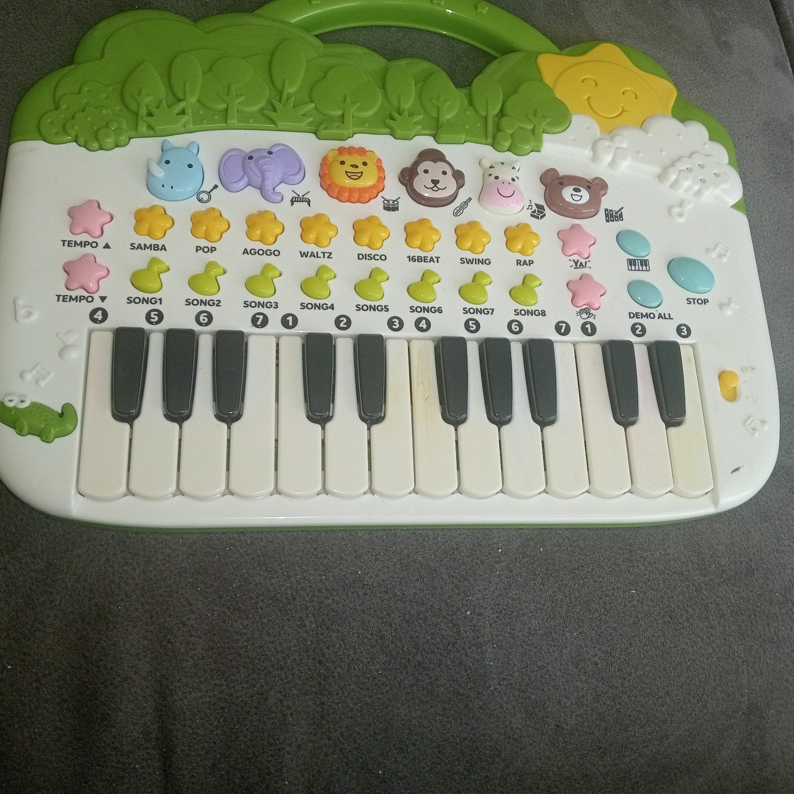 te koop leuke baby piano, Ophalen of Verzenden, Zo goed als nieuw