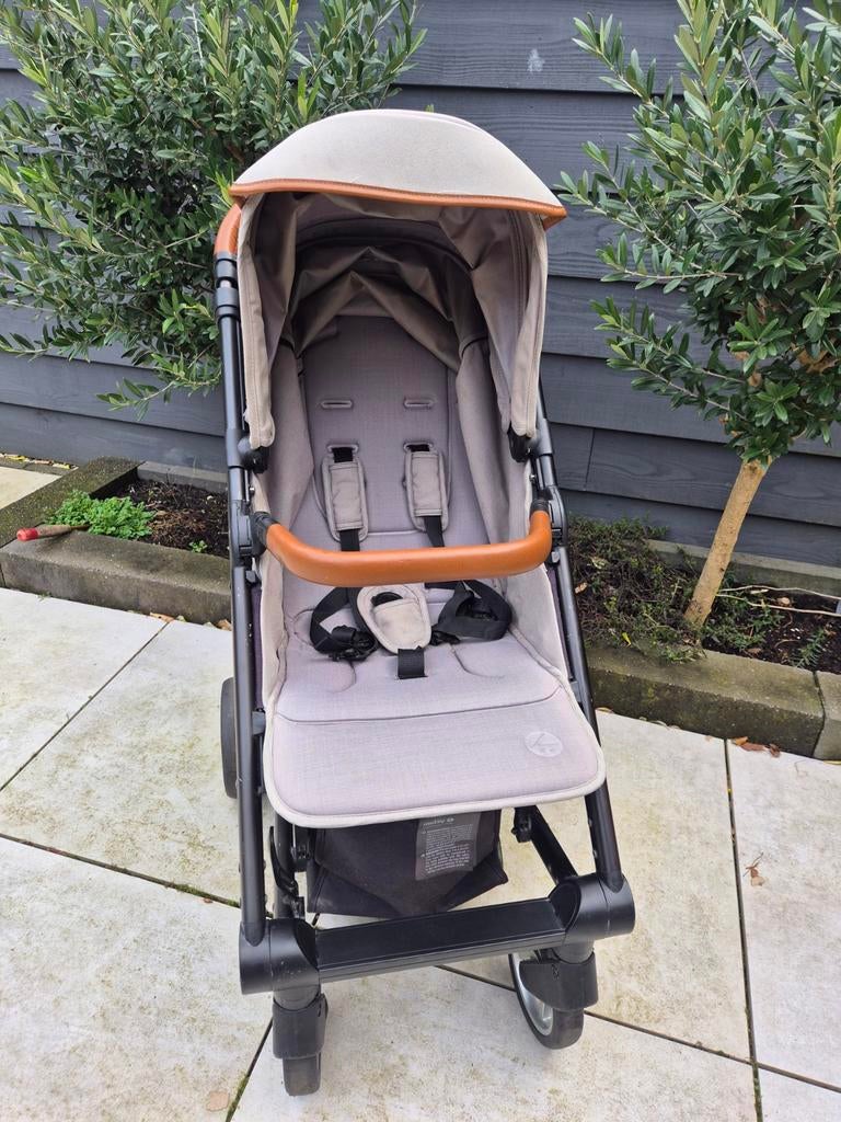 Mutsy nexo buggy grijs, Ophalen, Gebruikt