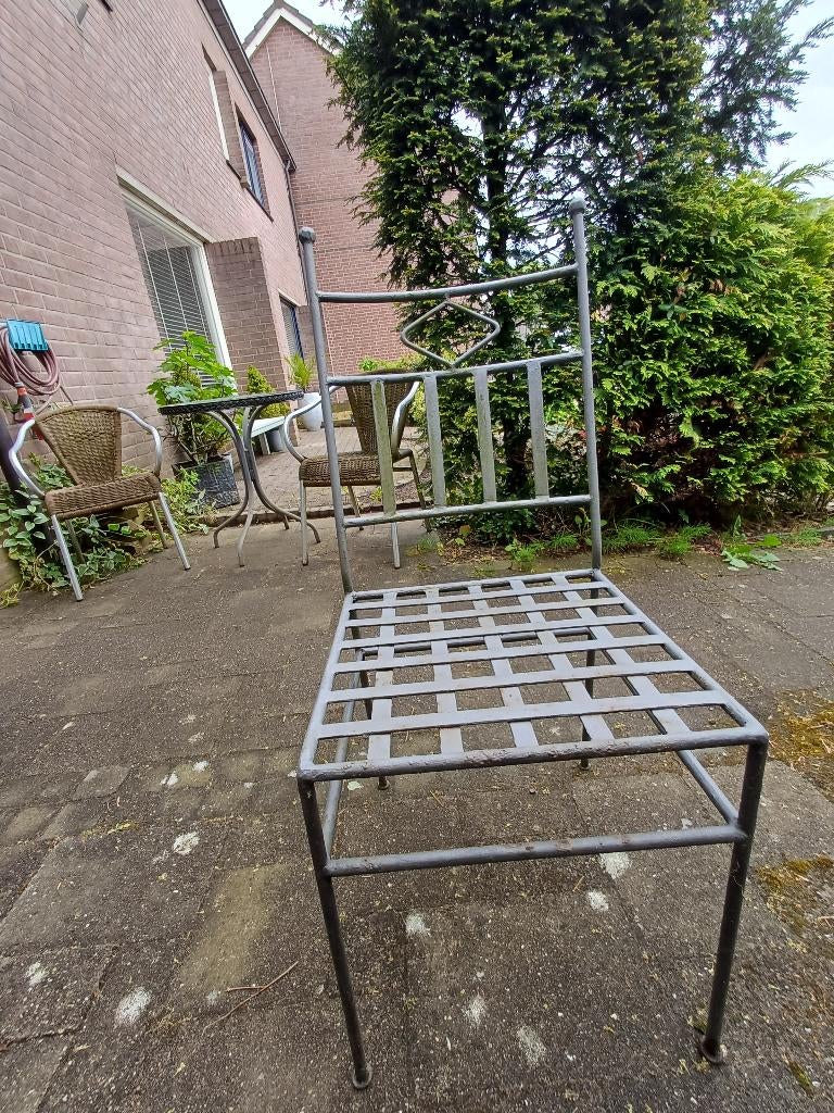 stoelen en tafel (ijzer), Ophalen, Gebruikt, Klassiek, Vier