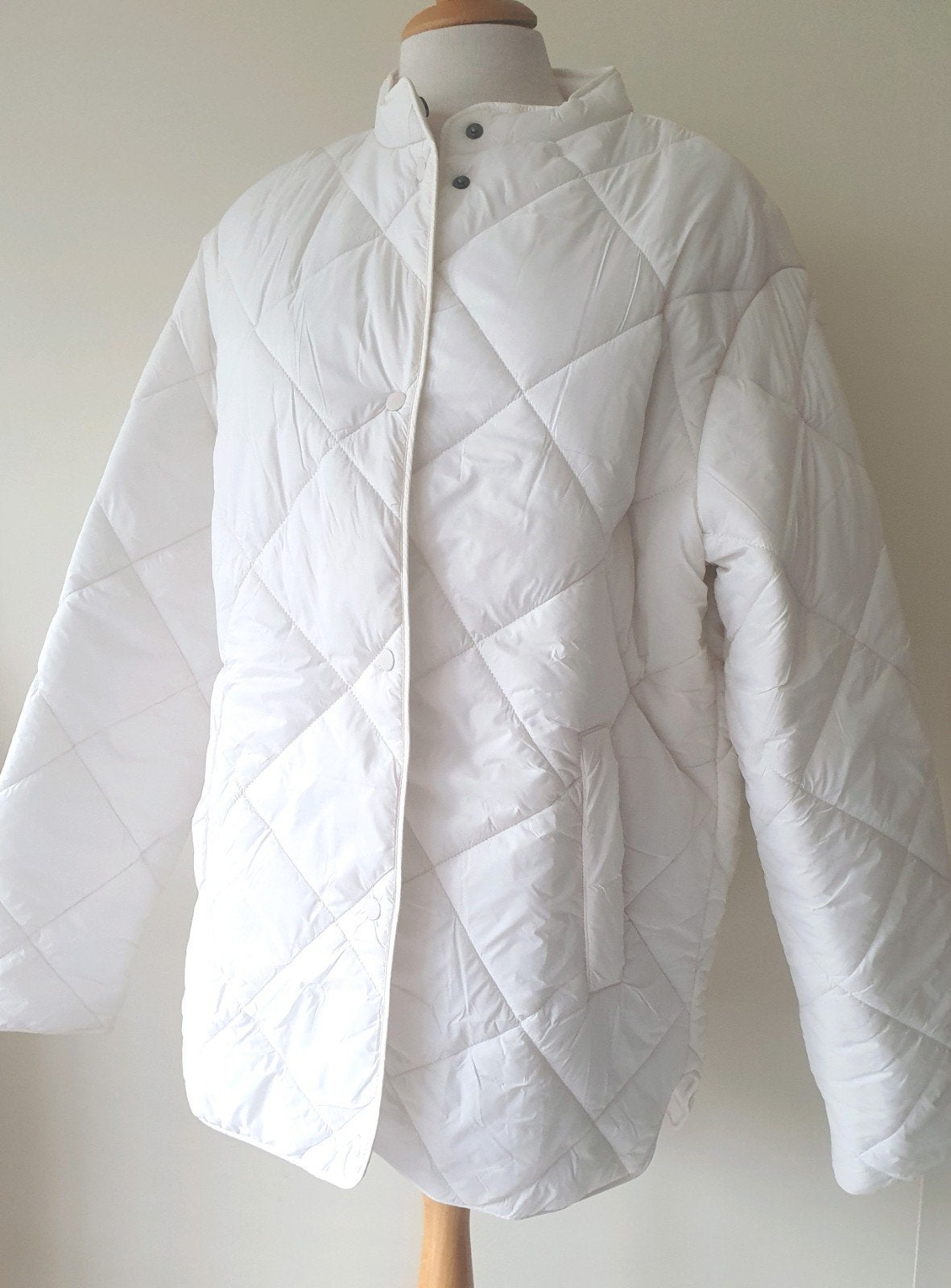 Jas. Maat 40/42. Nieuw   Esmara, Maat 38/40 (M), Beige, Nieuw, Esmara