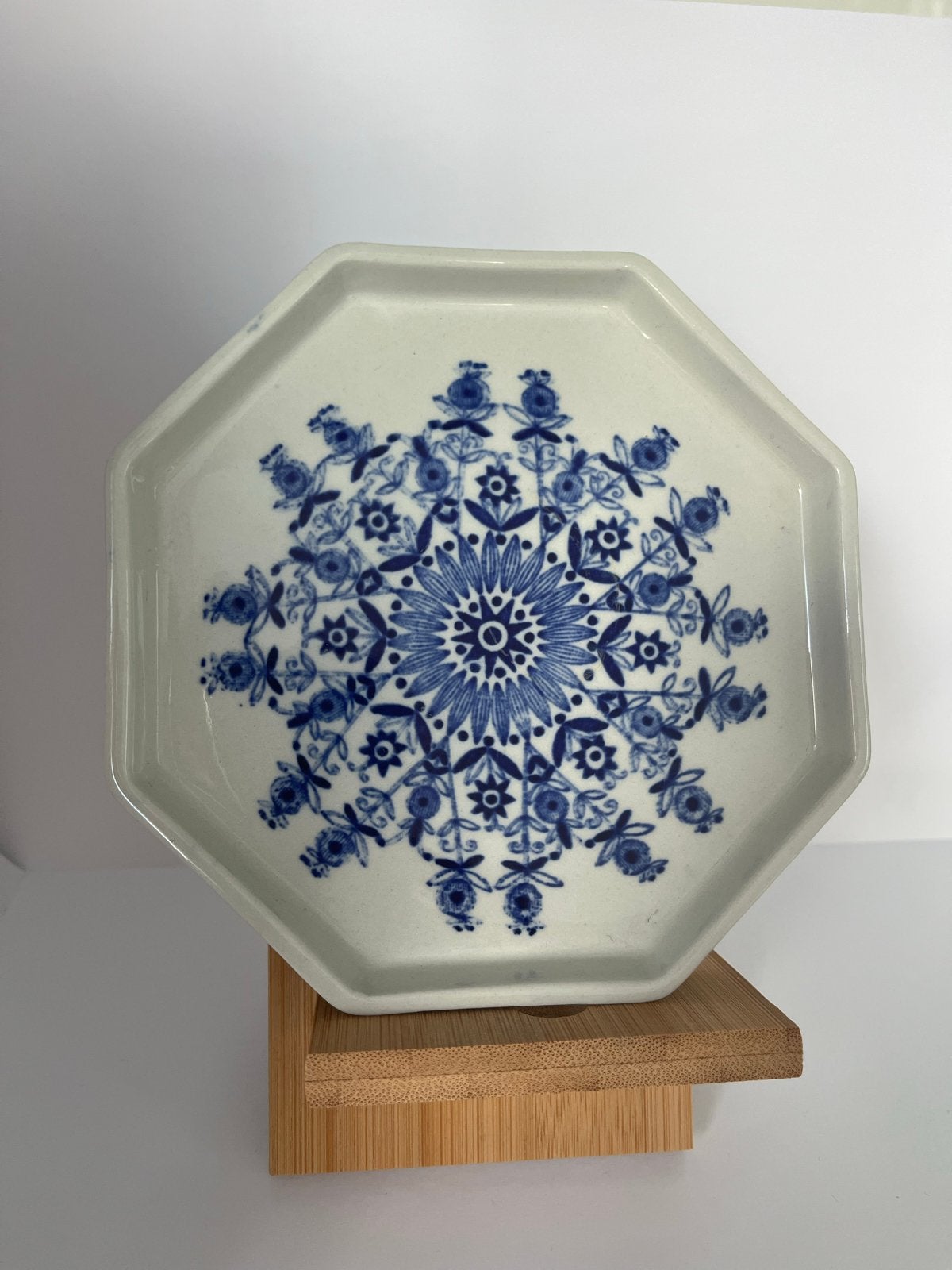 Vintage Arabia Finland schotel met blauw bloemmotief, Ophalen of Verzenden