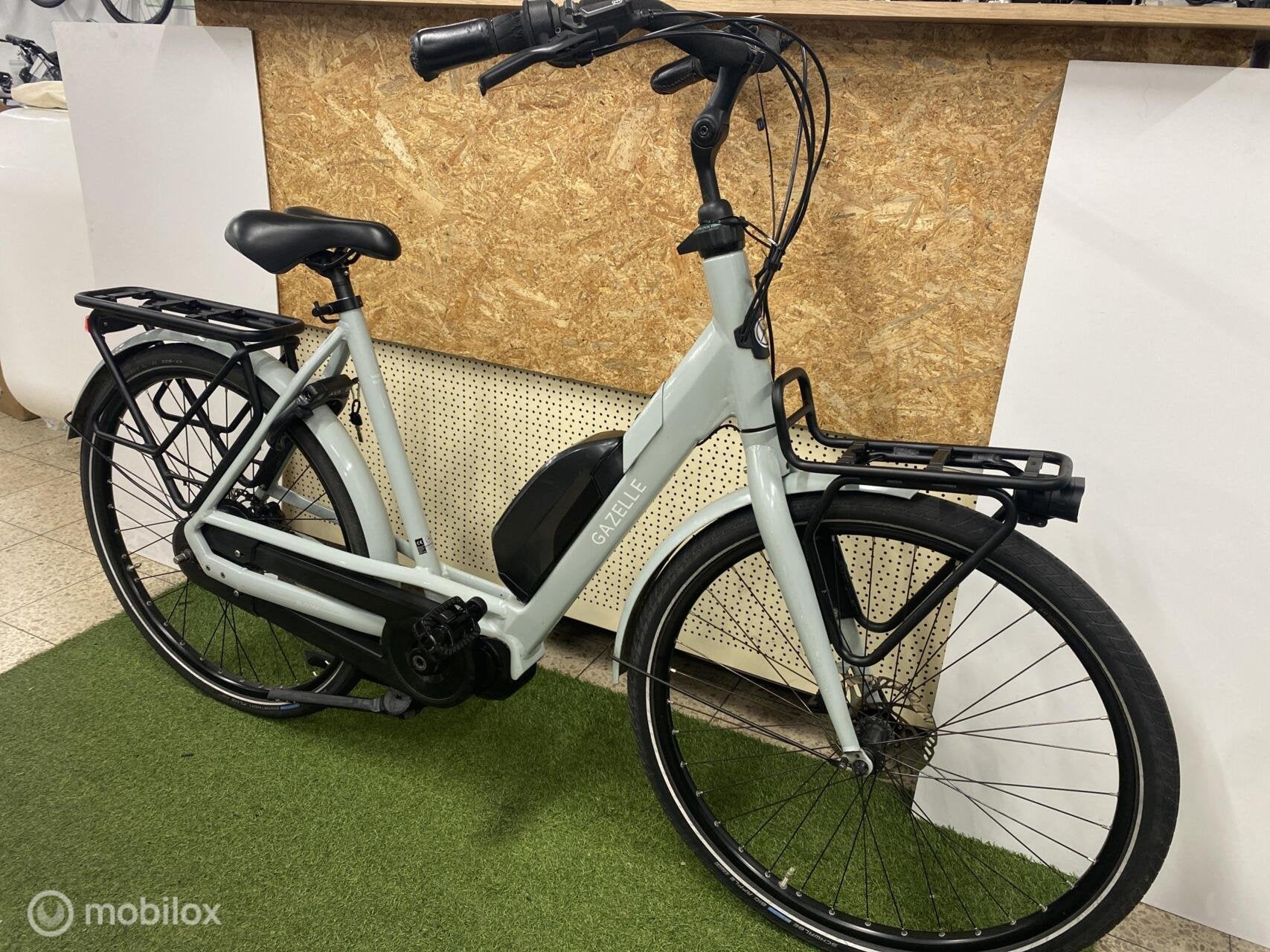 GAZELLE BLOOM C310 2023 ELEKTRISCHE MOEDERS FIETS 57 CM, Zo goed als nieuw, GAZELLE, 50 km per accu of meer, 55 tot 59 cm