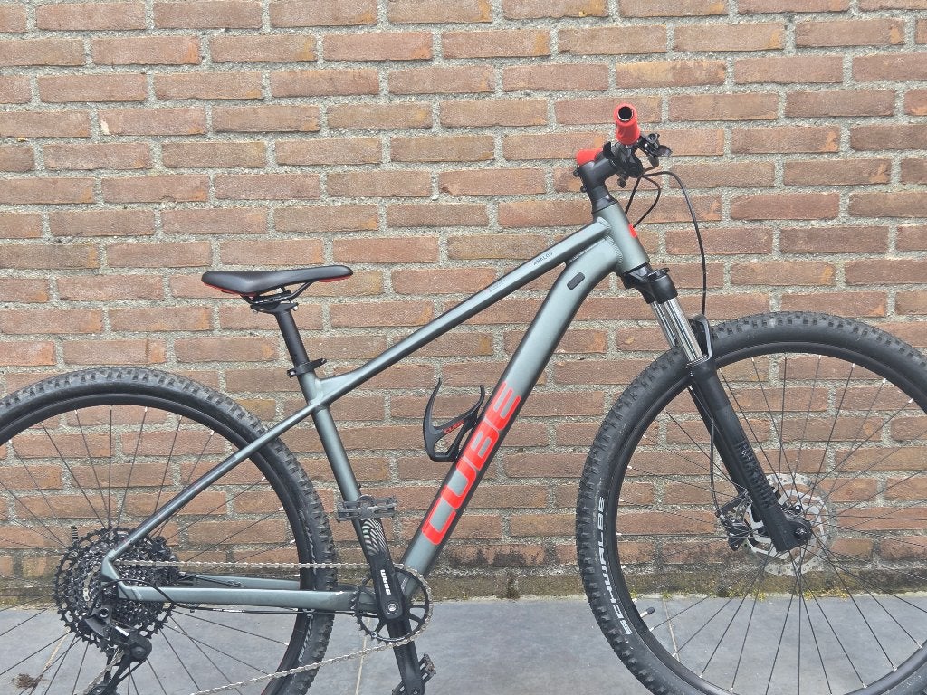 Cube anelog, Ophalen, Zo goed als nieuw, Cube