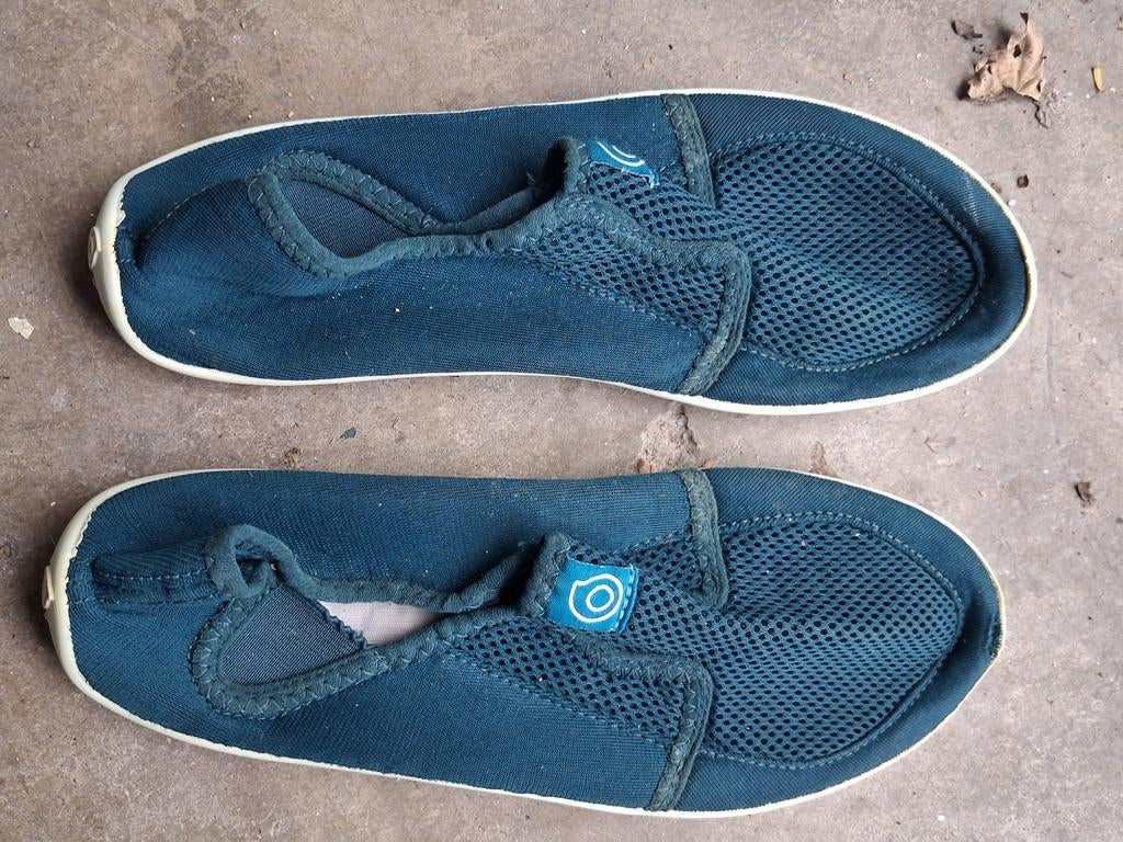 Waterschoenen mt 39 - Ideaal voor wateractiviteiten, Watersport en Boten, Watersportkleding, Ophalen, Gebruikt, Dame of Heer, Zeil- of Surfschoenen