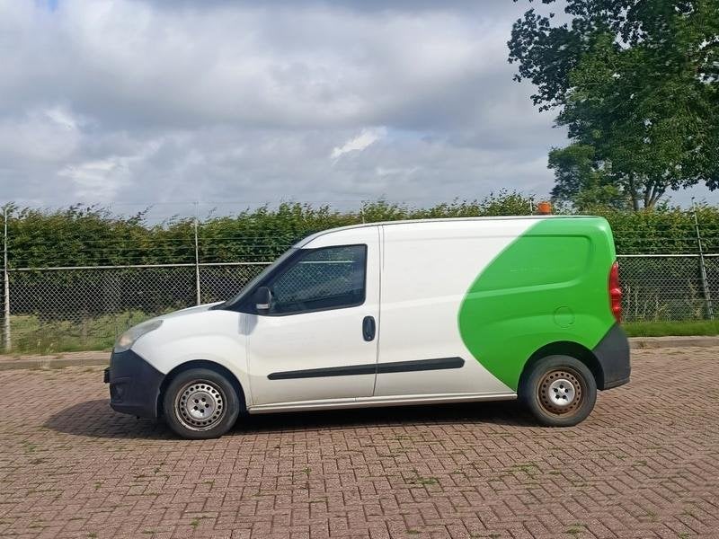 Bedrijfsauto, Opel Combo 1.4 CNG L2H1 ecoFLEX, 1.4 CNG L2H1, Euro 5, 4 cilinders, CNG (Aardgas), Origineel Nederlands