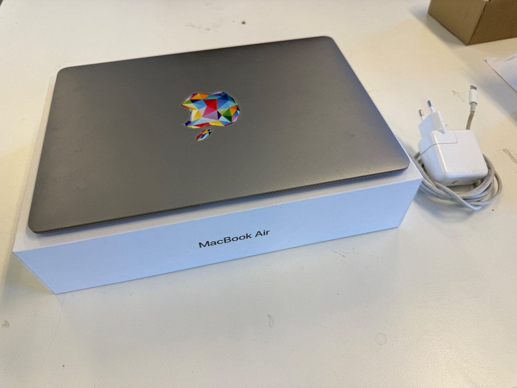 Apple MacBook Air Retina 13” (2019) | Incl. doos en oplader, Computers en Software, Apple Macbooks, Ophalen, Gebruikt, Qwerty