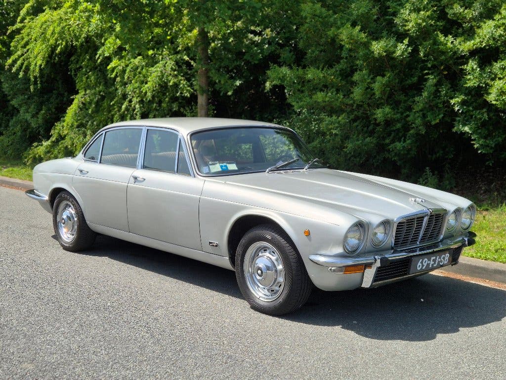Jaguar XJ6 4.2 LWB II 1975 Grijs, Automaat, 58.000 km !, foto 4