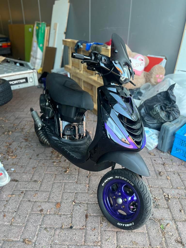 Zip 70cc sprint, Fietsen en Brommers, Scooters | Piaggio, Ophalen, Tweetakt, Maximaal 45 km/u, Nieuw