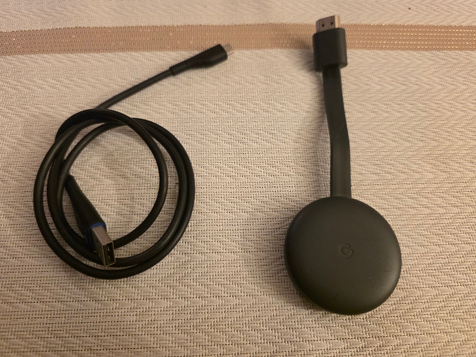 Google Chromecast V3 - Stream eenvoudig naar je tv, Ophalen of Verzenden, Zo goed als nieuw, HDMI, Zonder harde schijf