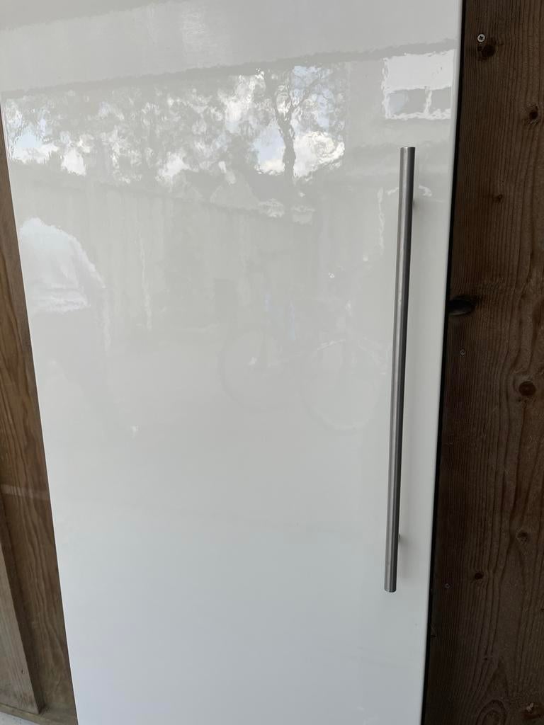 Gratis IKEA Pax deur 236x50 cm glanzend wit met handgreep, Ophalen, Zo goed als nieuw