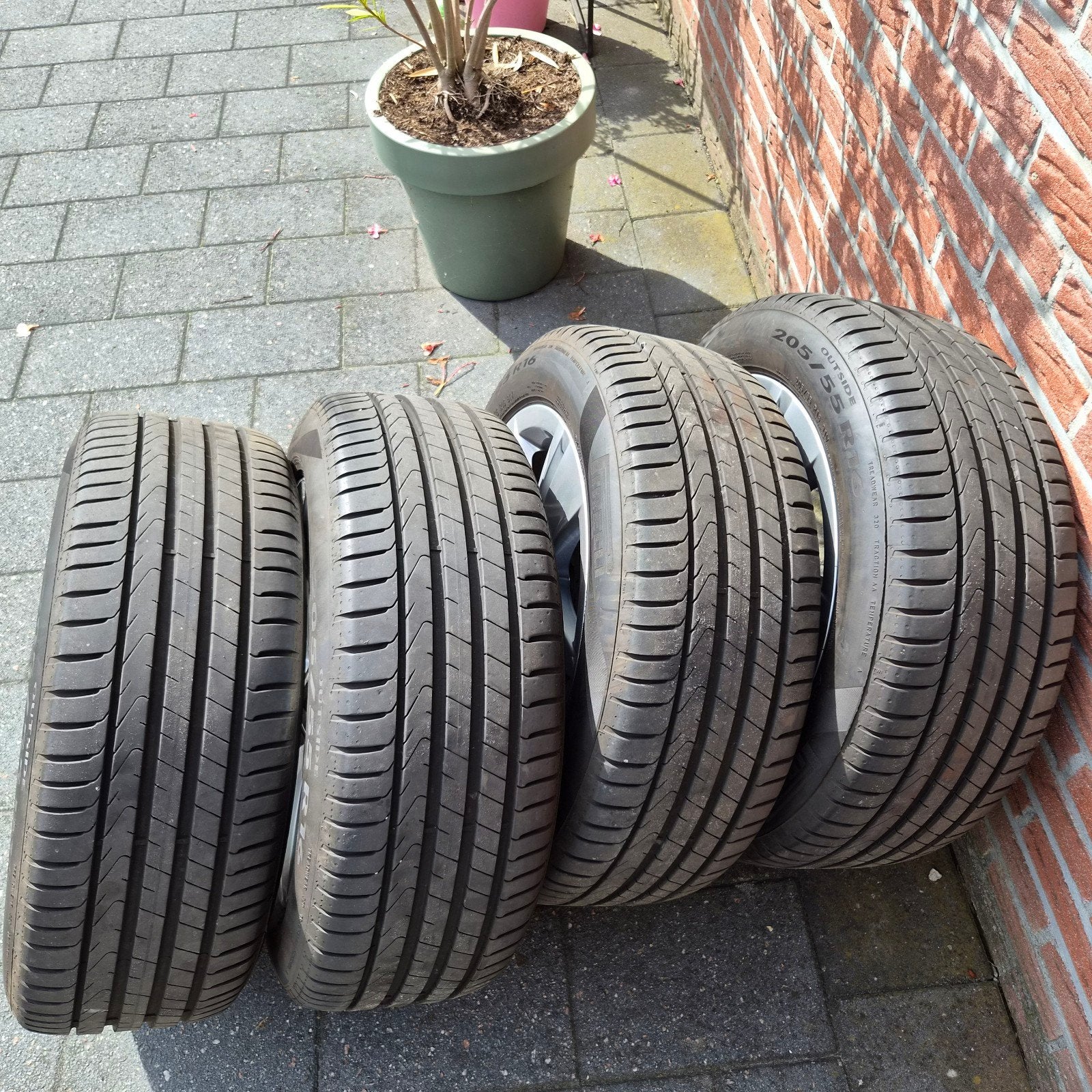 Pirelli Cinturato P7 zomerbanden met velgen - 205/55 R16, Gebruikt, 16 inch, Banden en Velgen, Personenwagen