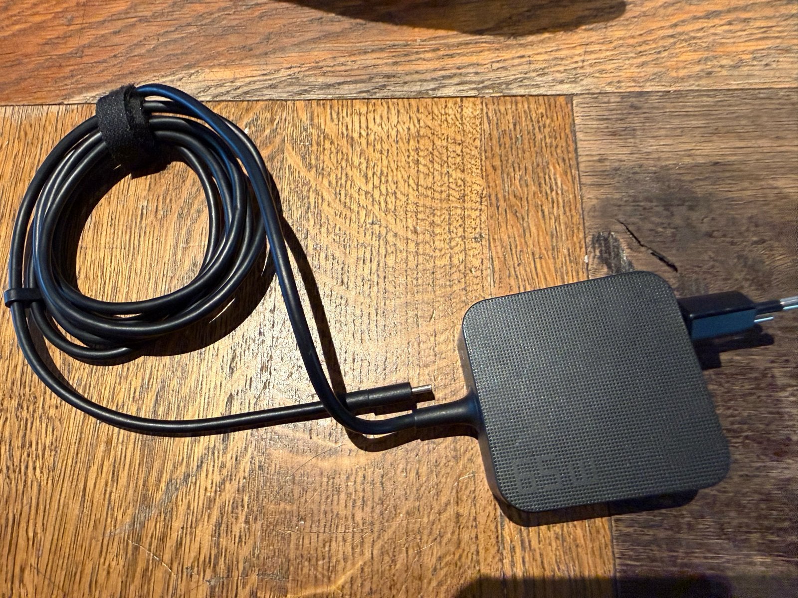 Originele Asus 65 Watt USB-C Oplader, Computers en Software, Ophalen of Verzenden, Zo goed als nieuw