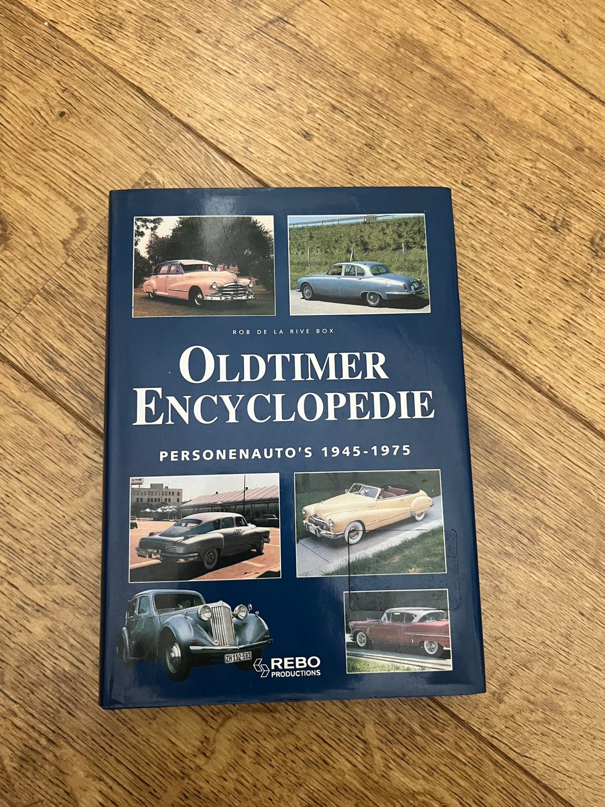 R. de la Rive Box - personenauto's 1945-1975, Ophalen of Verzenden, Zo goed als nieuw, R. de la Rive Box