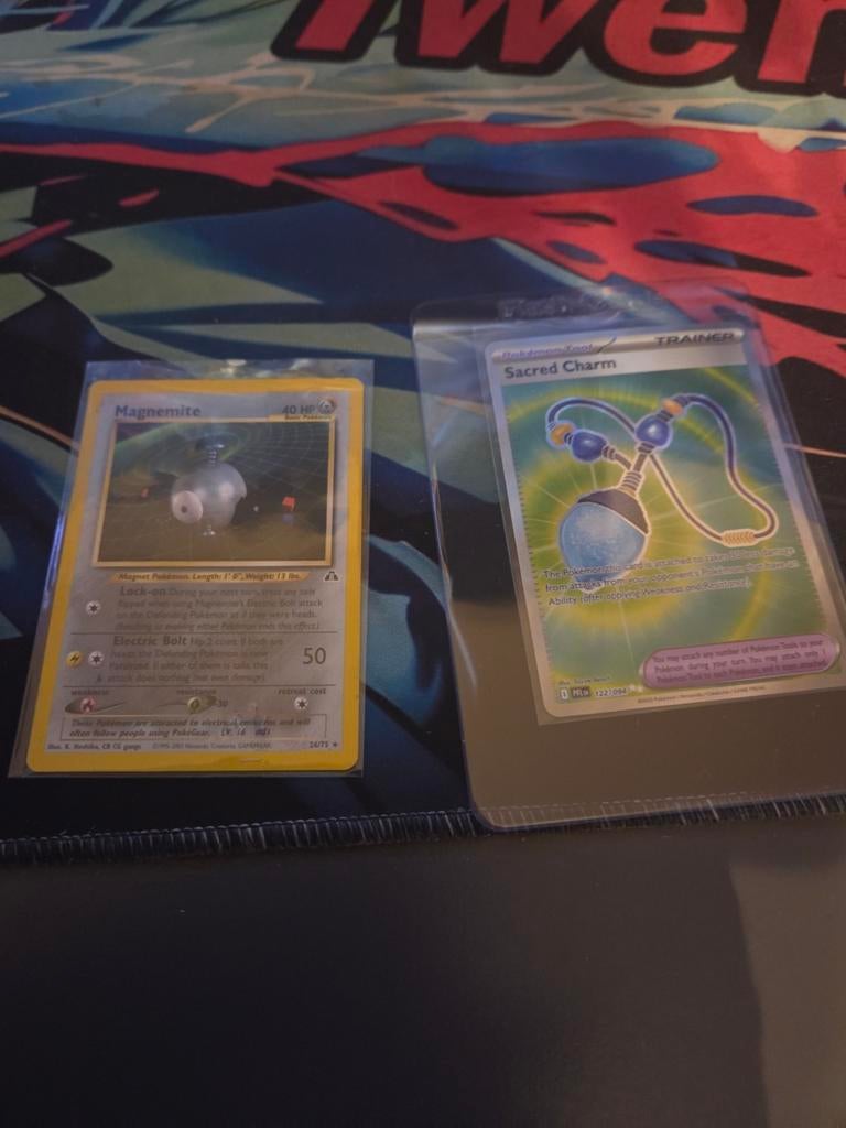 Pokémon kaarten: Magnemite en Sacred Charm, Ophalen of Verzenden, Gebruikt, Meerdere kaarten