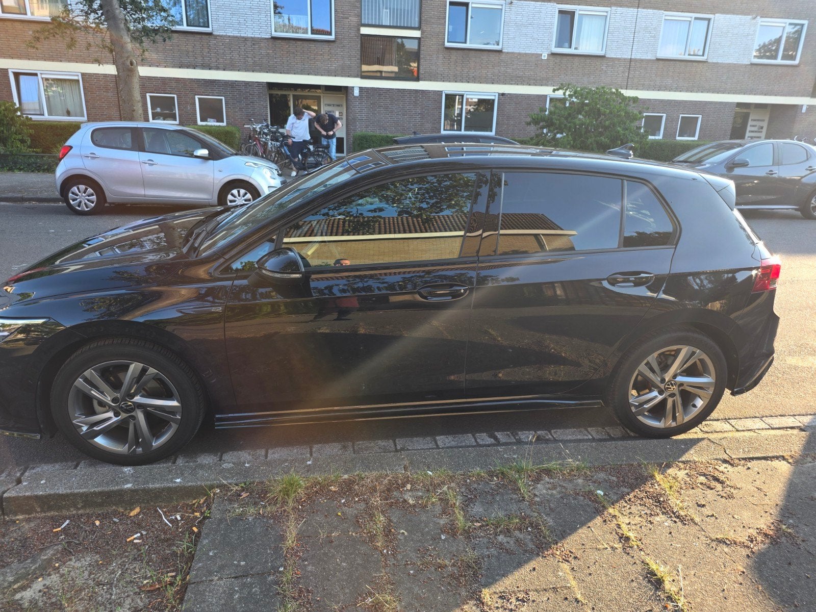 PRIVATE LEASE OVERNAME Volkswagen Golf 8 R-Line 130pk 2022, 1498 cc, 4 cilinders, Zwart, Grijs