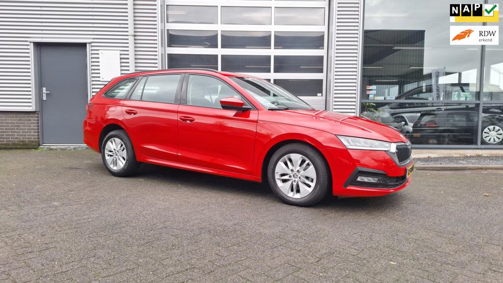 Skoda Octavia Combi 1.0 TSI Ambition/*1 Eigenaar Hist aanwez, Auto's, Skoda, Parkeersensor, Gebruikt, Origineel Nederlands, Handgeschakeld