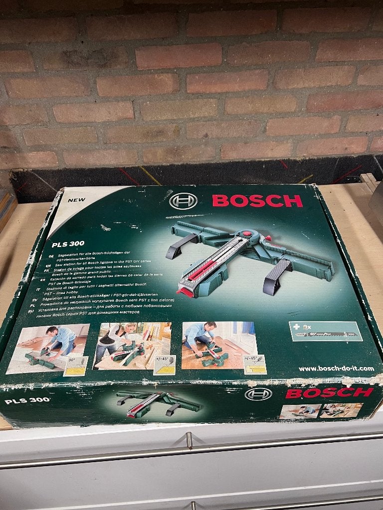 Bosch PLS300 decoupeerzaaggeleider / zaagstation, Ophalen, Decoupeerzaag, Zo goed als nieuw, 30 tot 70 mm