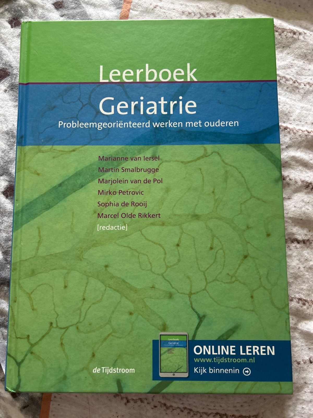 Leerboek Geriatrie - Probleemgeoriënteerd werken, Ophalen of Verzenden, Beta, Zo goed als nieuw, HBO