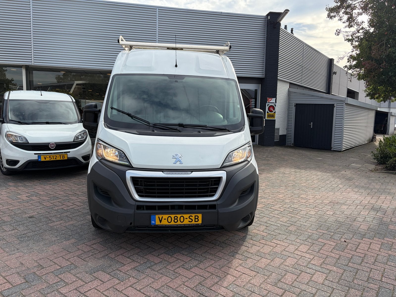 Peugeot Boxer GB 335 L2h2 Bluehdi 130PK 2016, Auto's, Achterwielaandrijving, Euro 6, 4 cilinders, Wit